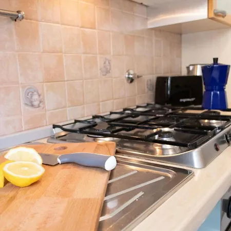 The Best Rent - Lovely Two-Bedroom Apartment Near Termini Station-3